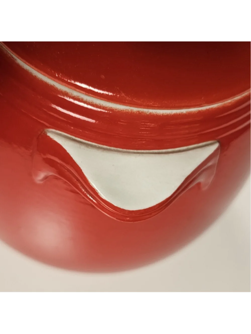 Vintage Hall China PERT Bean Pot Cookie Jar Chinese Red White Knob Lid MINT